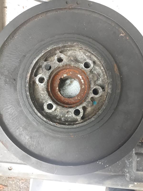 volant_moteur_poulie_damper_VERSO.jpg